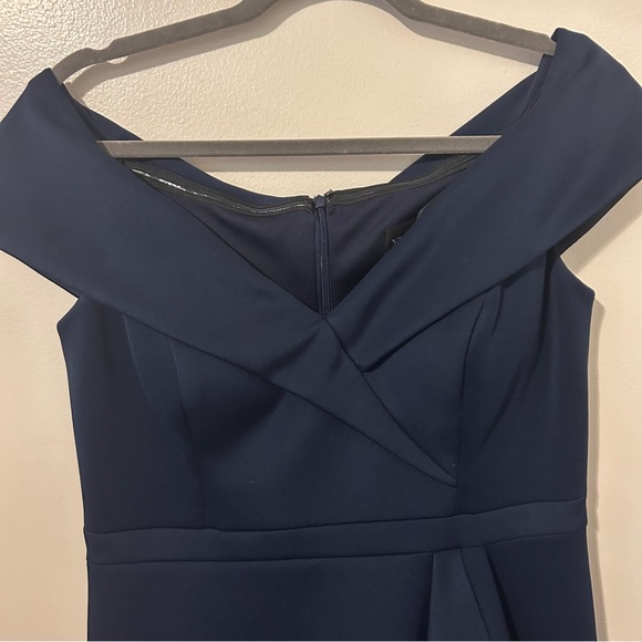 New Women’s Off the Shoulder Dark Blue MIDI Dress with Ruffle Size 12 - Picture 5 of 13